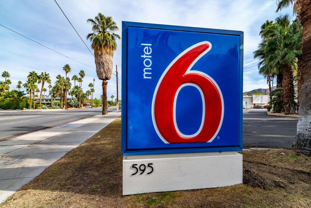 Motel 6-Palm Springs, Ca - East - Palm Canyon Exteriör bild